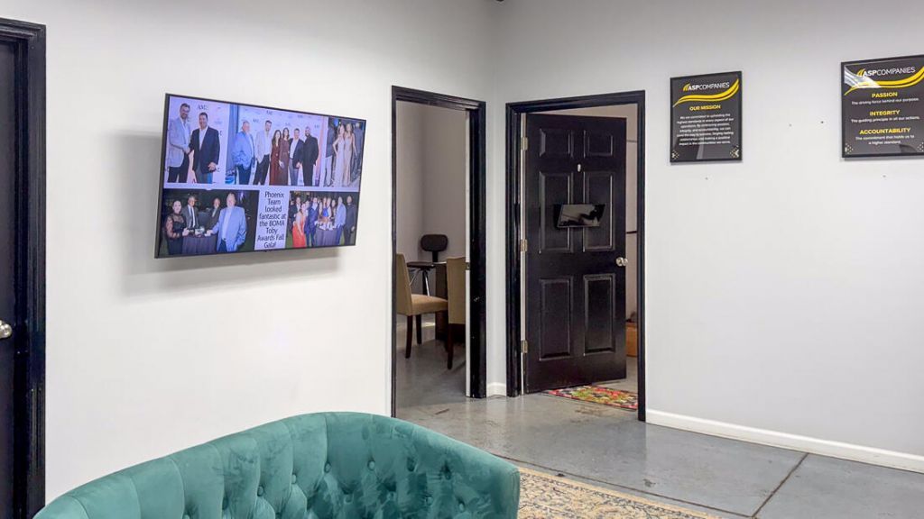 694 Greyback Road Photo 19