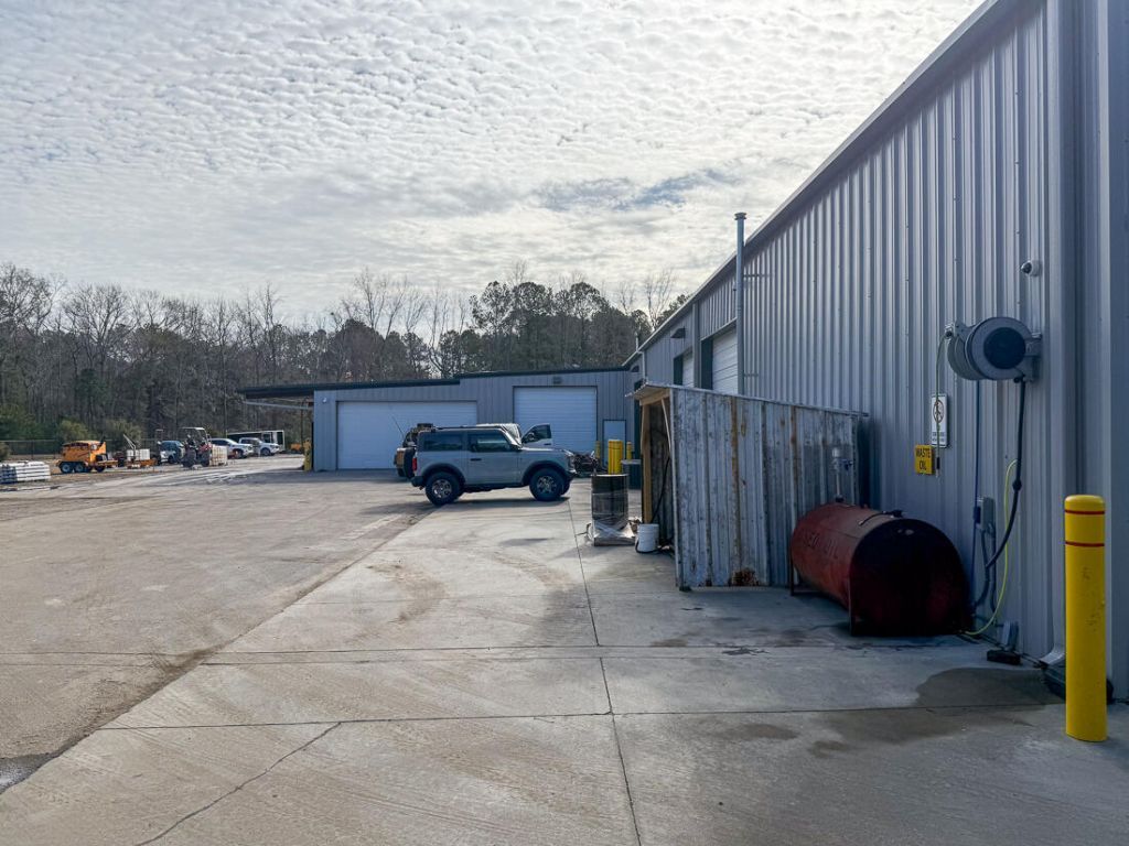 694 Greyback Road Photo 27