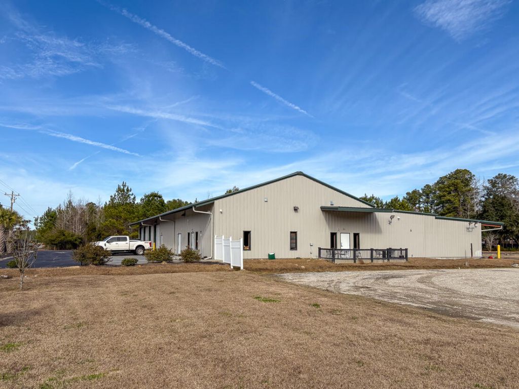 694 Greyback Road Photo 30