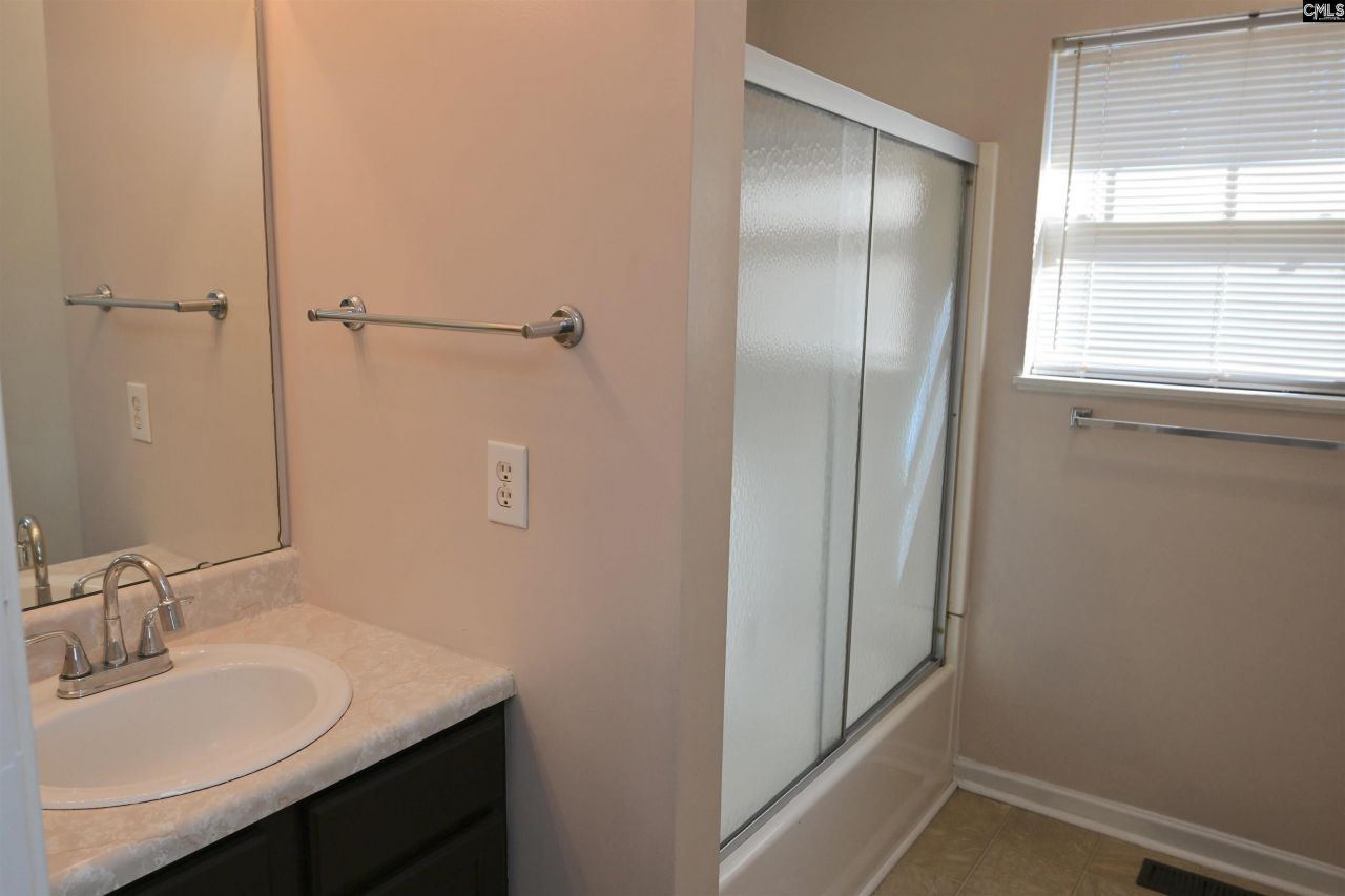 68 Cherry Grove Drive  Photo 15