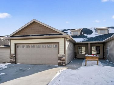698 Shardlow Place NE, Byron, MN 55920