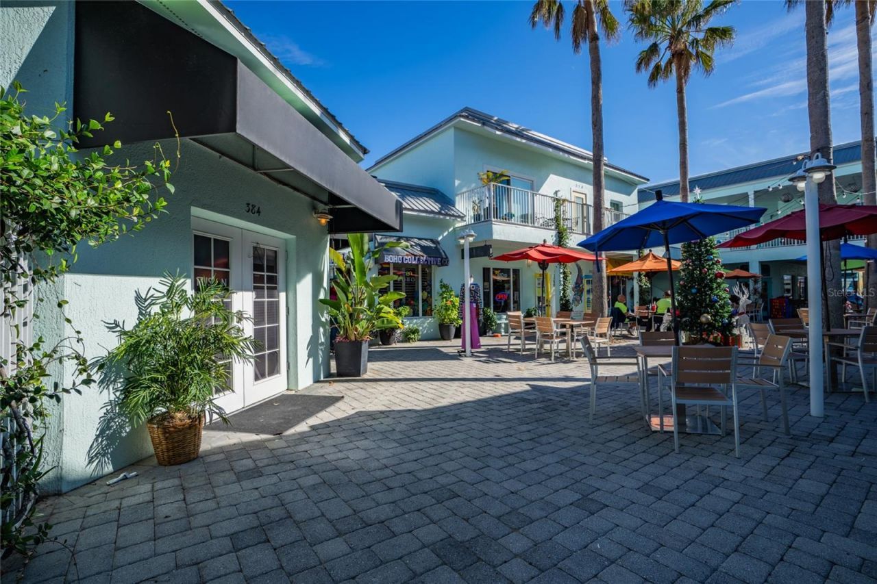 384 Flagler Avenue, New Smyrna Beach, FL 32169 Photo