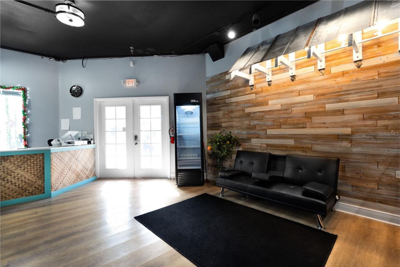 384 Flagler Avenue, New Smyrna Beach, FL 32169 Photo