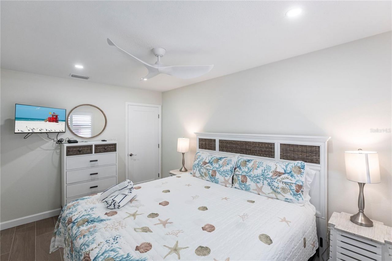 6020 Midnight Pass Road, Unit 29, Sarasota, FL 34242 Photo