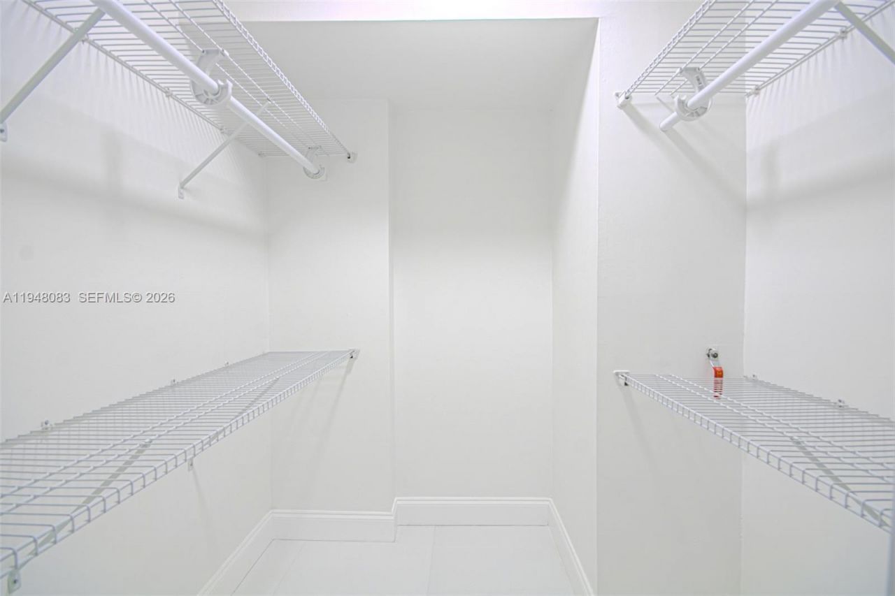 2541 Aragon Blvd , Unit 105, Sunrise, FL 33322 Photo