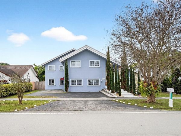 10720 SW 142nd Ave, Miami, FL 33186