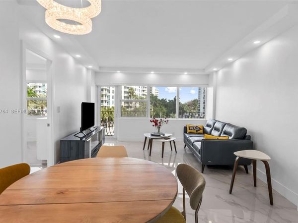 3250 NE 28th St, Unit 403, Fort Lauderdale, FL 33308