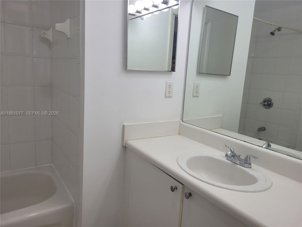 7910 N Nob Hill Rd, Unit 105, Tamarac, FL 33321 Photo