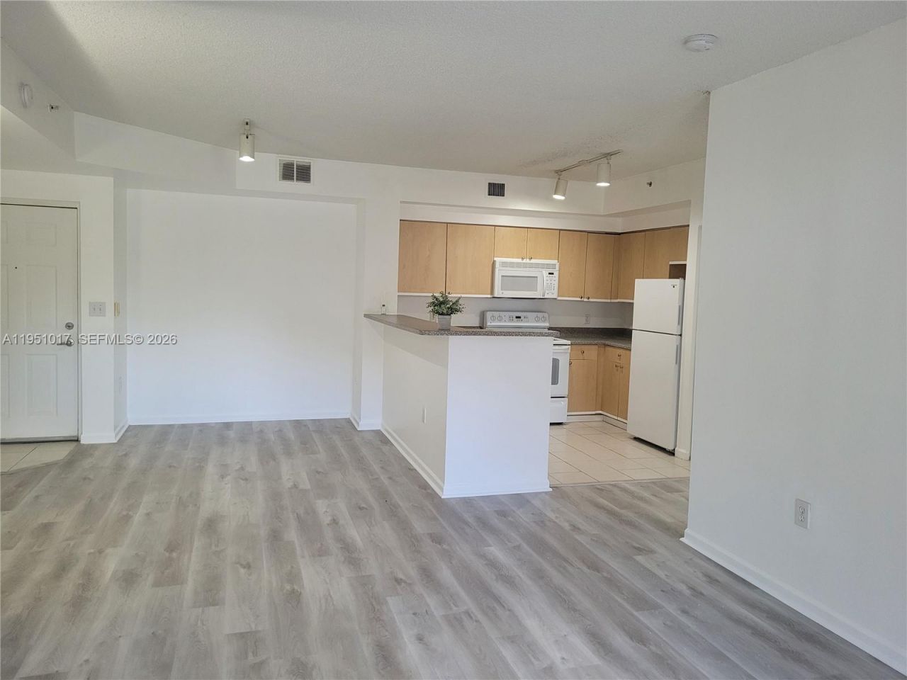 7910 N Nob Hill Rd, Unit 105, Tamarac, FL 33321 Photo