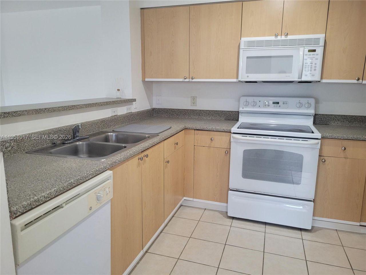 7910 N Nob Hill Rd, Unit 105, Tamarac, FL 33321 Photo