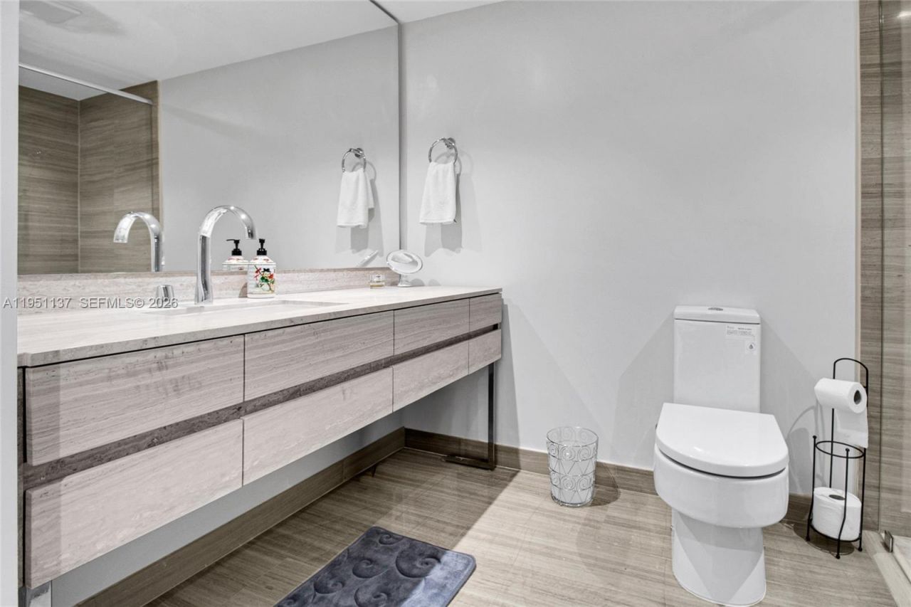 18975 Collins Ave , Unit Cabana 23, Sunny Isles Beach, FL 33160 Photo