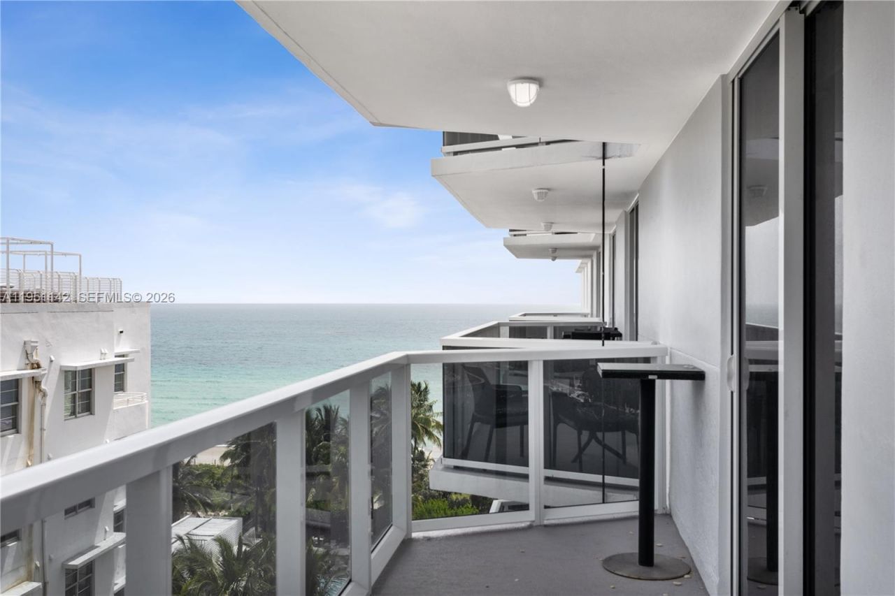 2401 Collins Ave, Unit 1110, Miami Beach, FL 33140 Photo