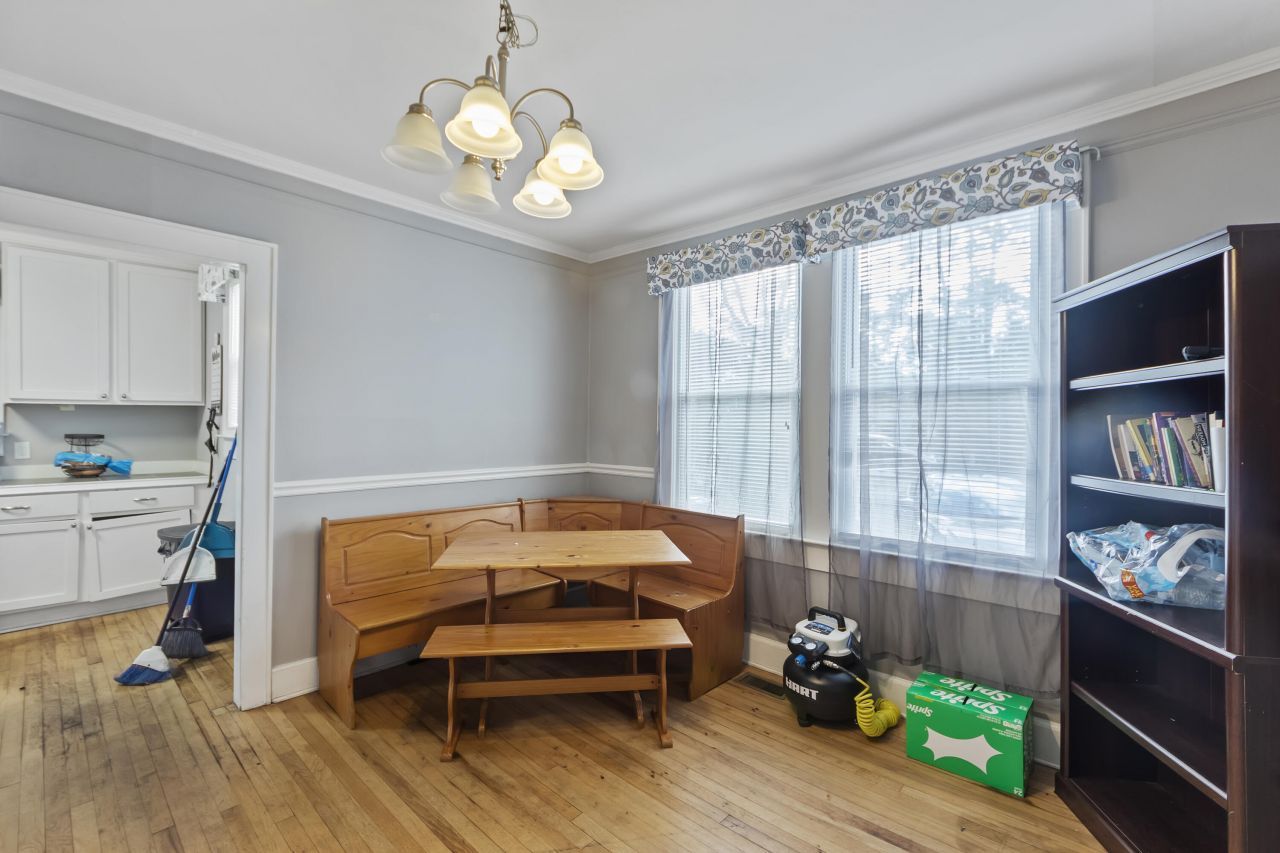 311 Warren Street Photo 10