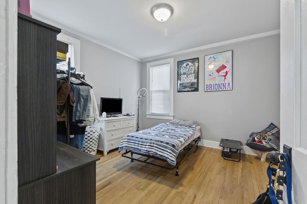 311 Warren Street Photo 23