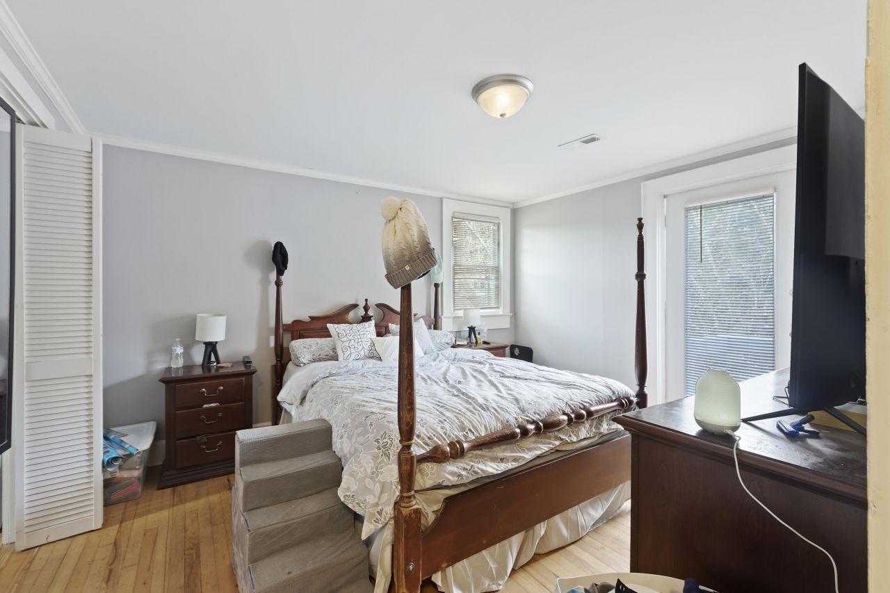 311 Warren Street Photo 26