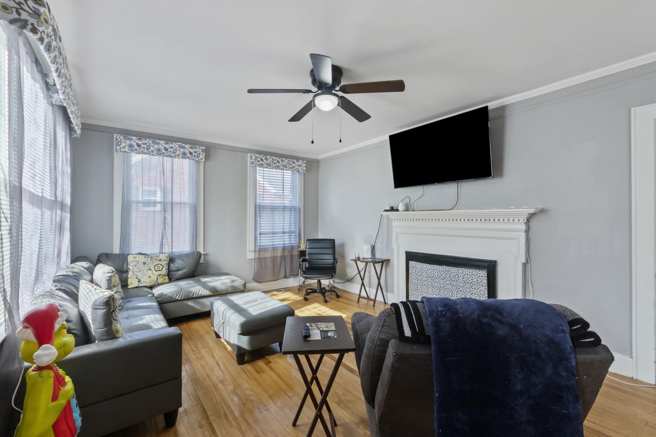 311 Warren Street Photo 6