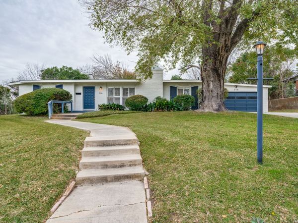 916 Morningside, Terrell Hills, TX 78209