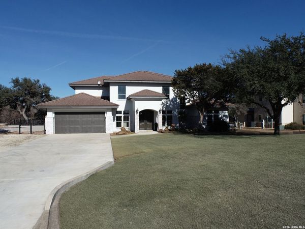 118 Skipping Stone, ConCan, TX 78838