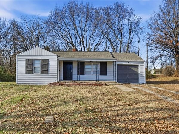 108 N Austin Street, Oak Grove, MO 64075