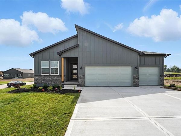 10523 N Jarboe Street, Kansas City, MO 64155