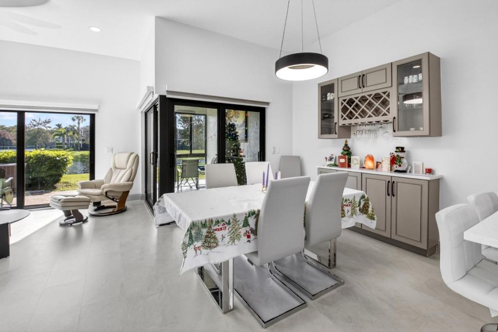 5225 Monterey Circle, Unit H, Delray Beach, FL 33484 Photo