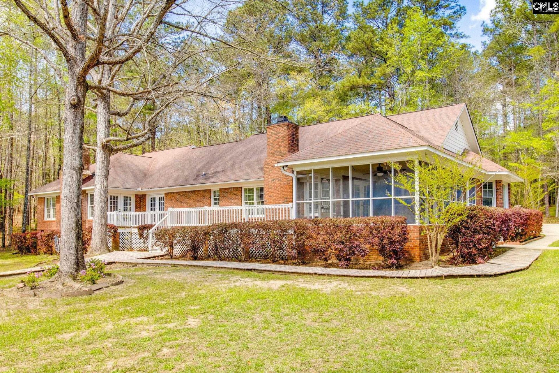 325 Derrick Lane Photo 25