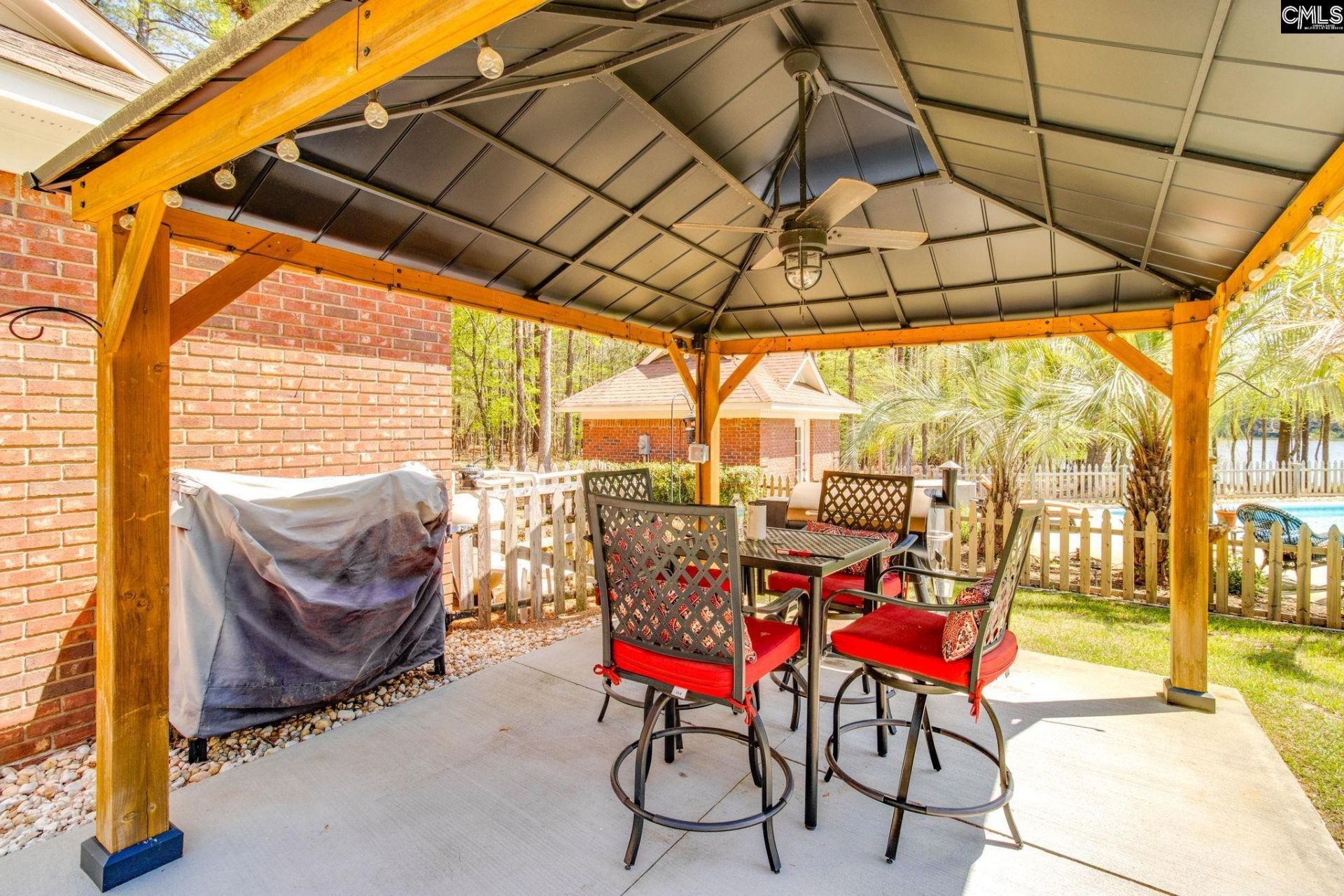 325 Derrick Lane Photo 27