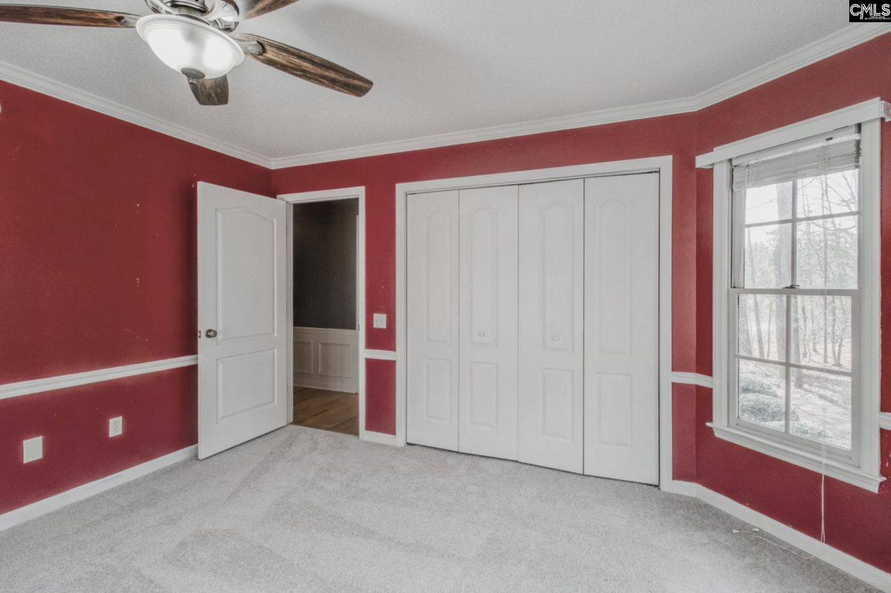 325 Derrick Lane  Photo 29