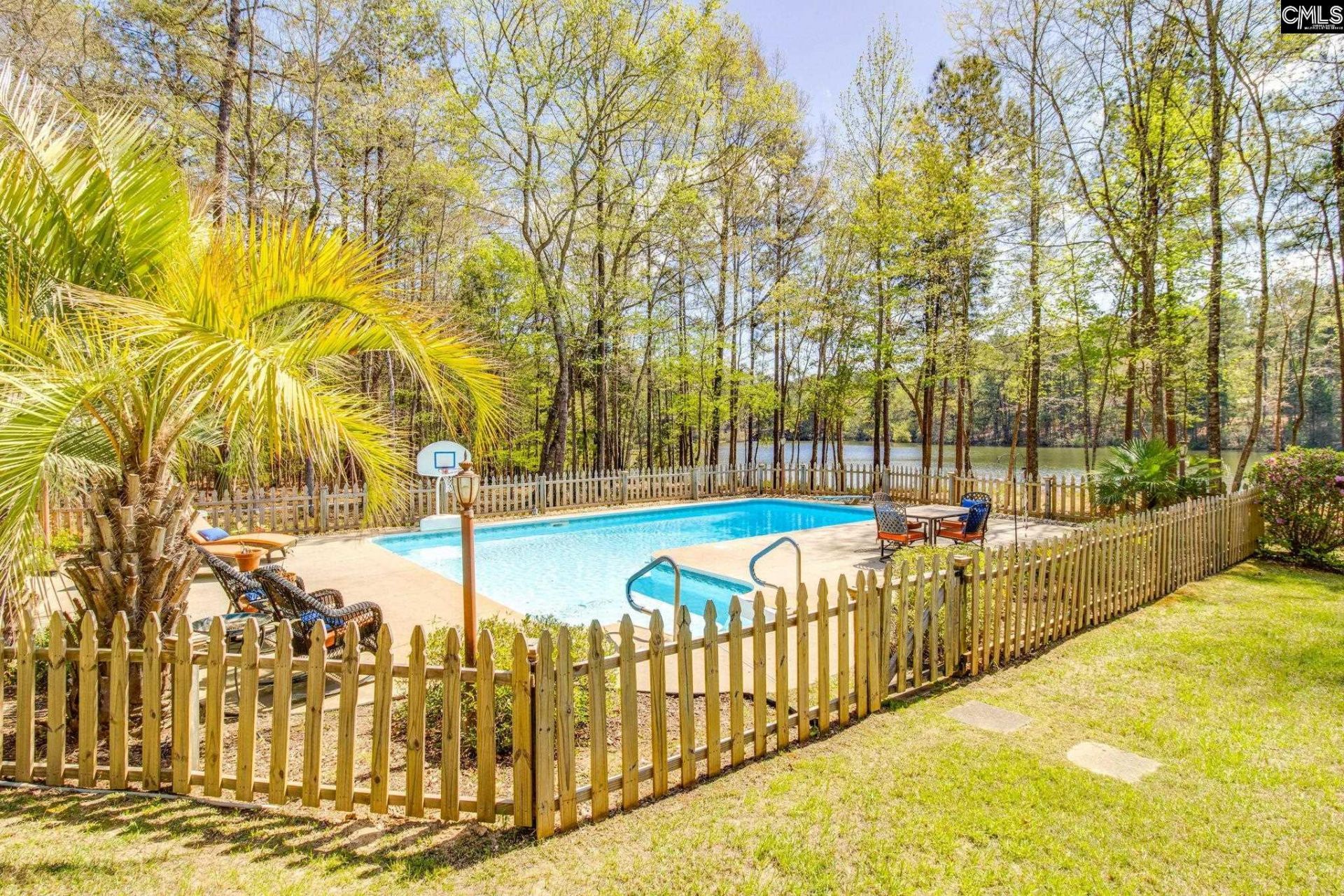 325 Derrick Lane Photo 32