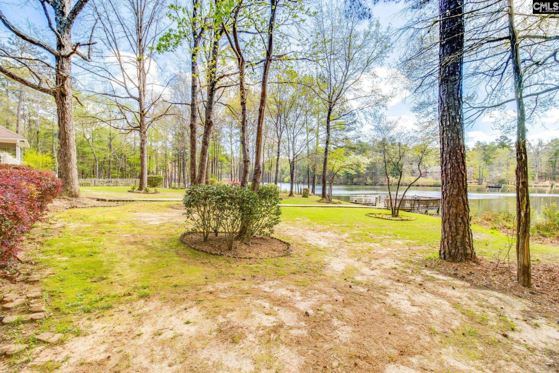 325 Derrick Lane Photo 36