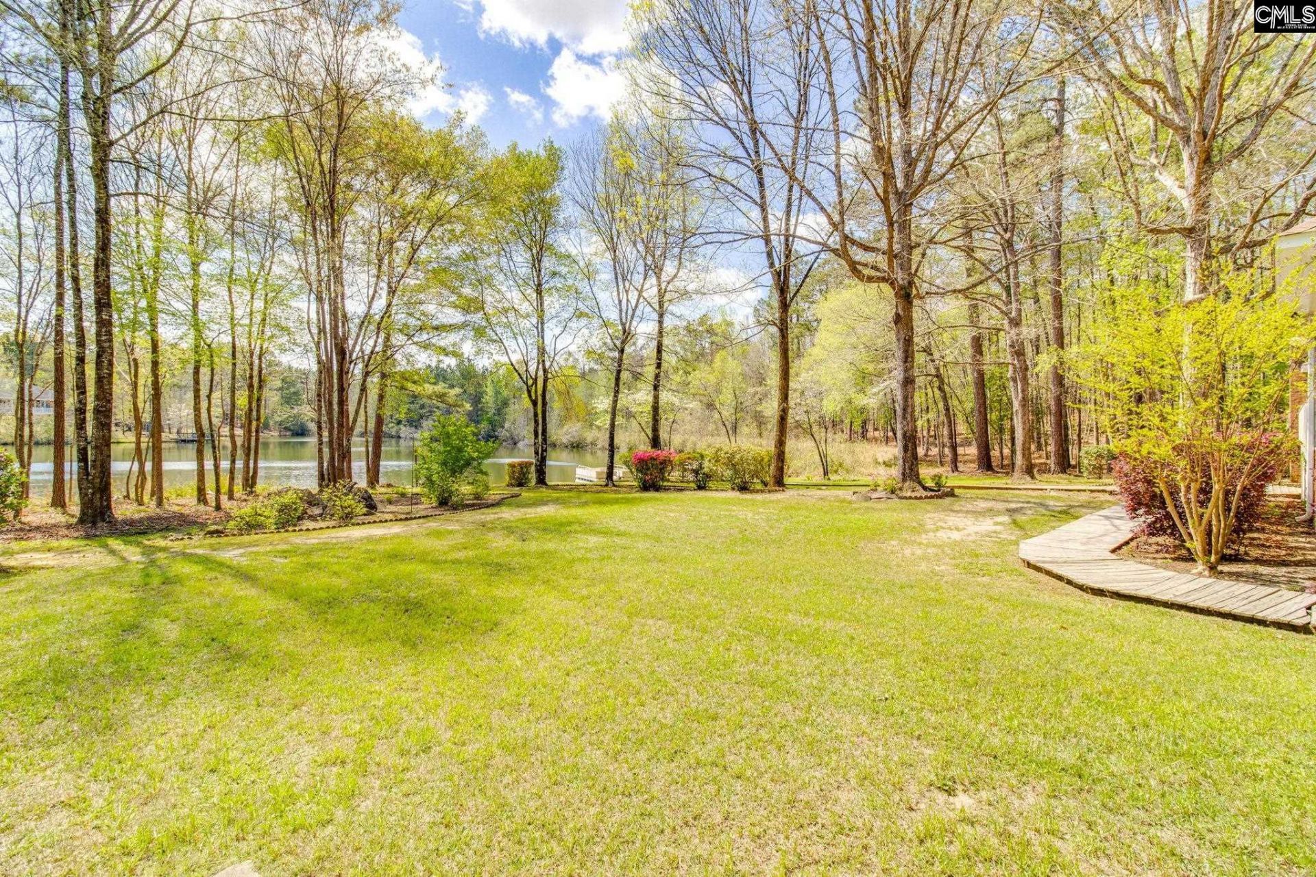 325 Derrick Lane Photo 37