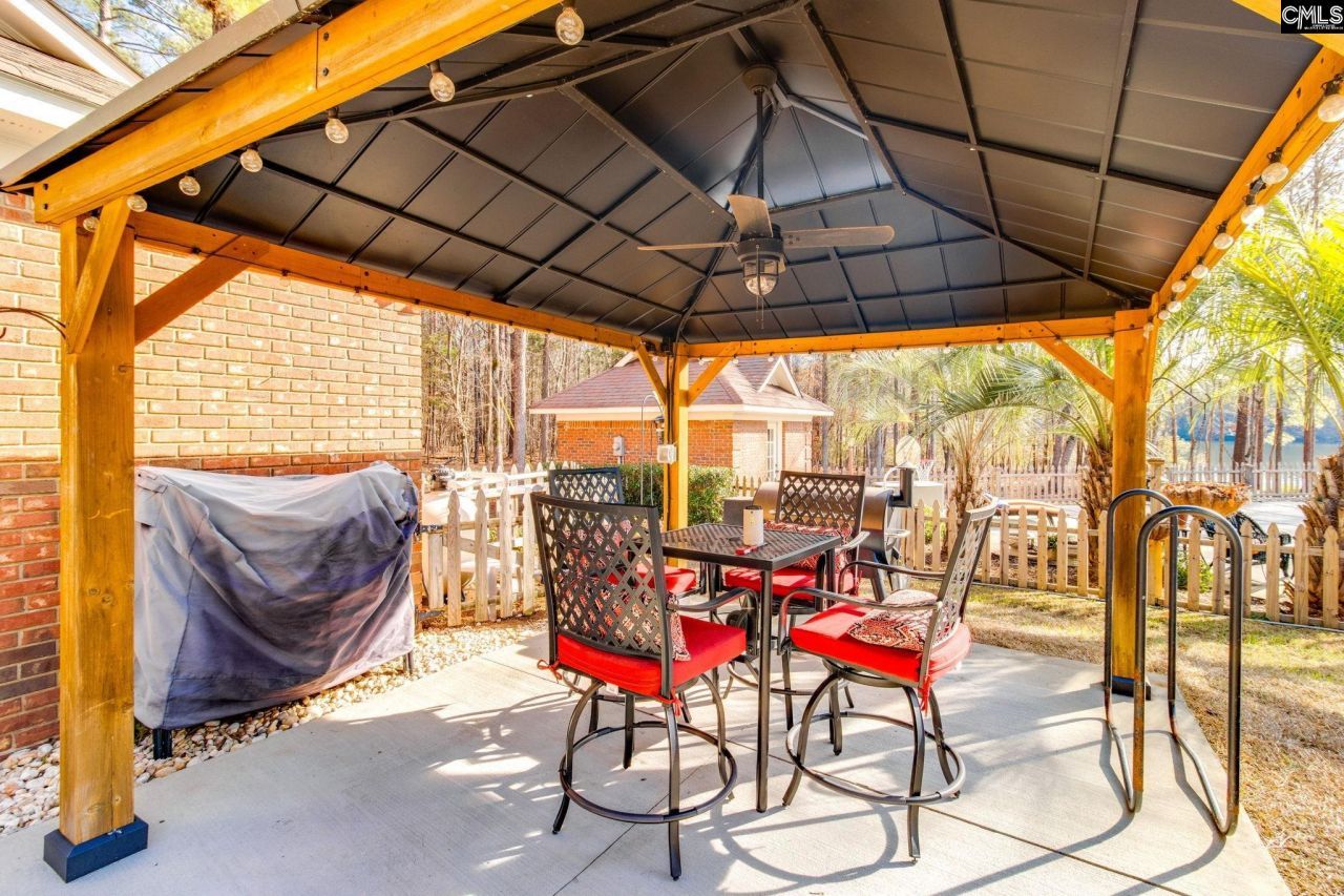 325 Derrick Lane  Photo 45