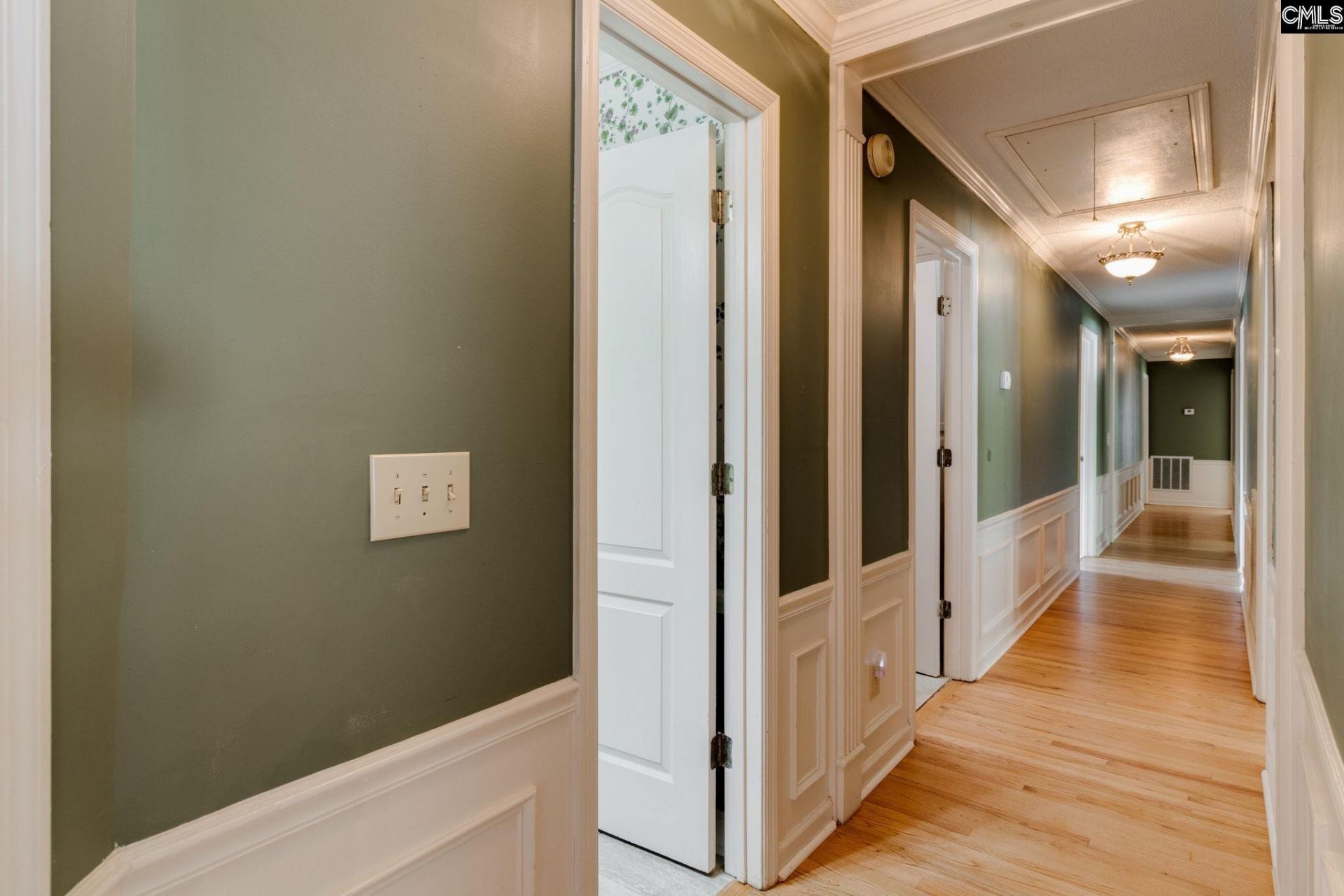 325 Derrick Lane Photo 46