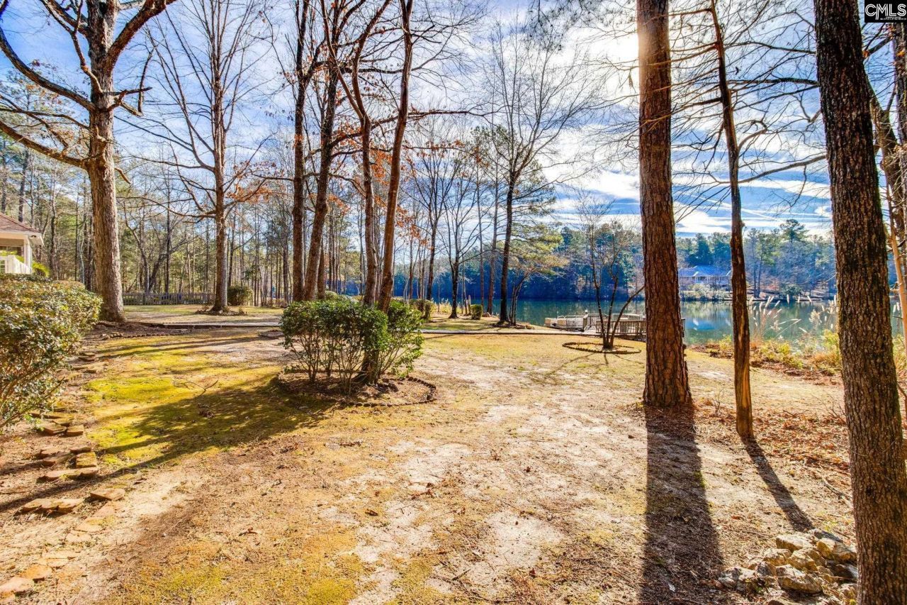 325 Derrick Lane  Photo 48