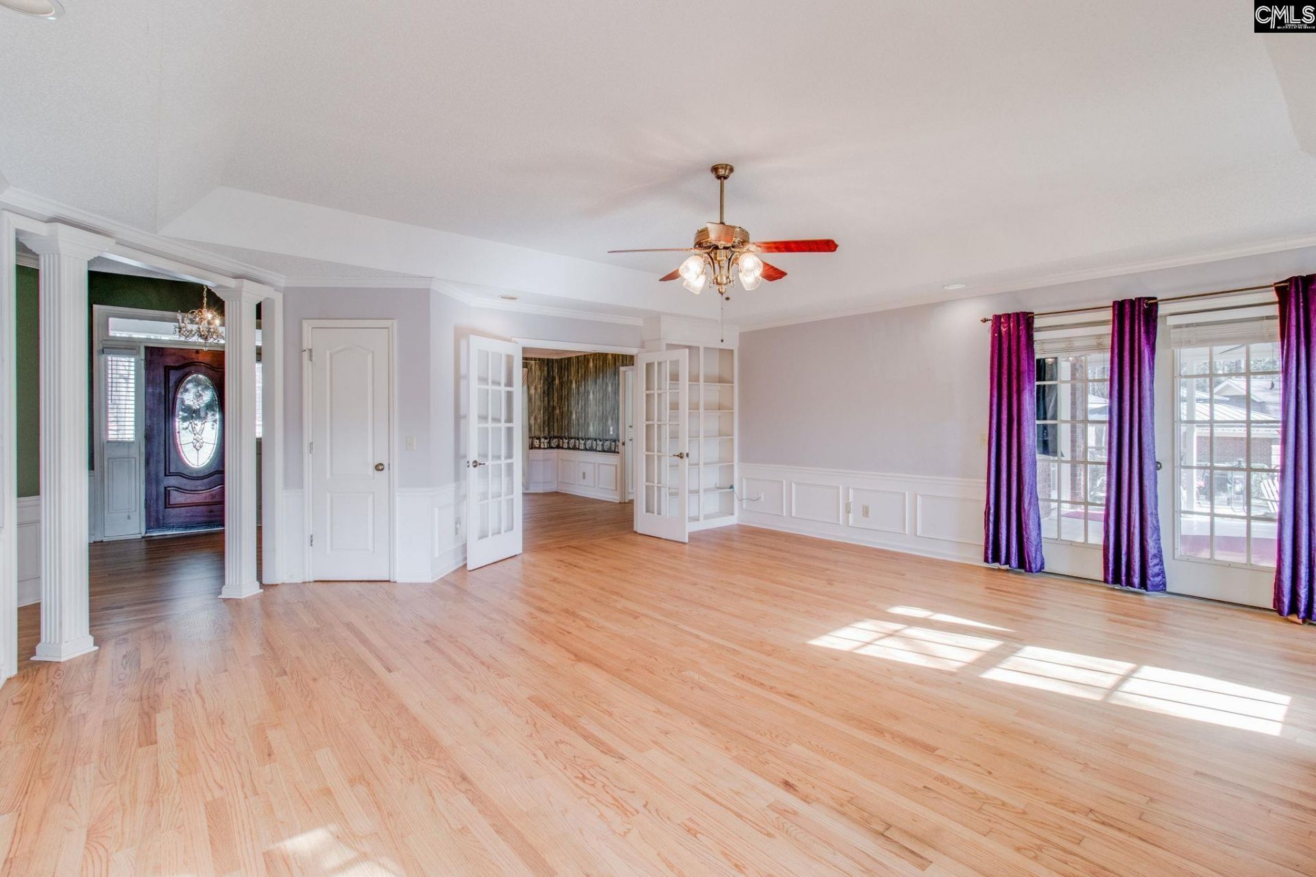 325 Derrick Lane Photo 49