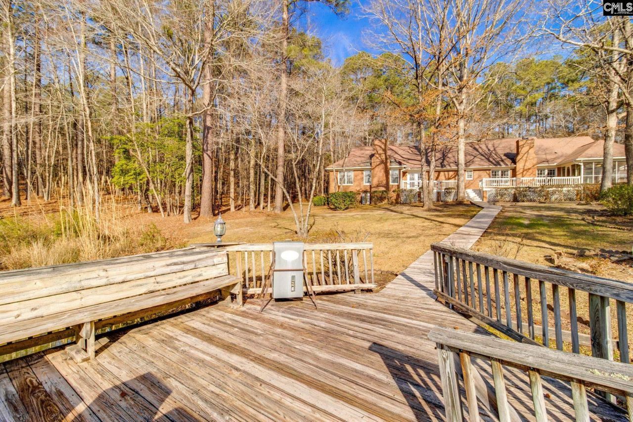 325 Derrick Lane  Photo 51