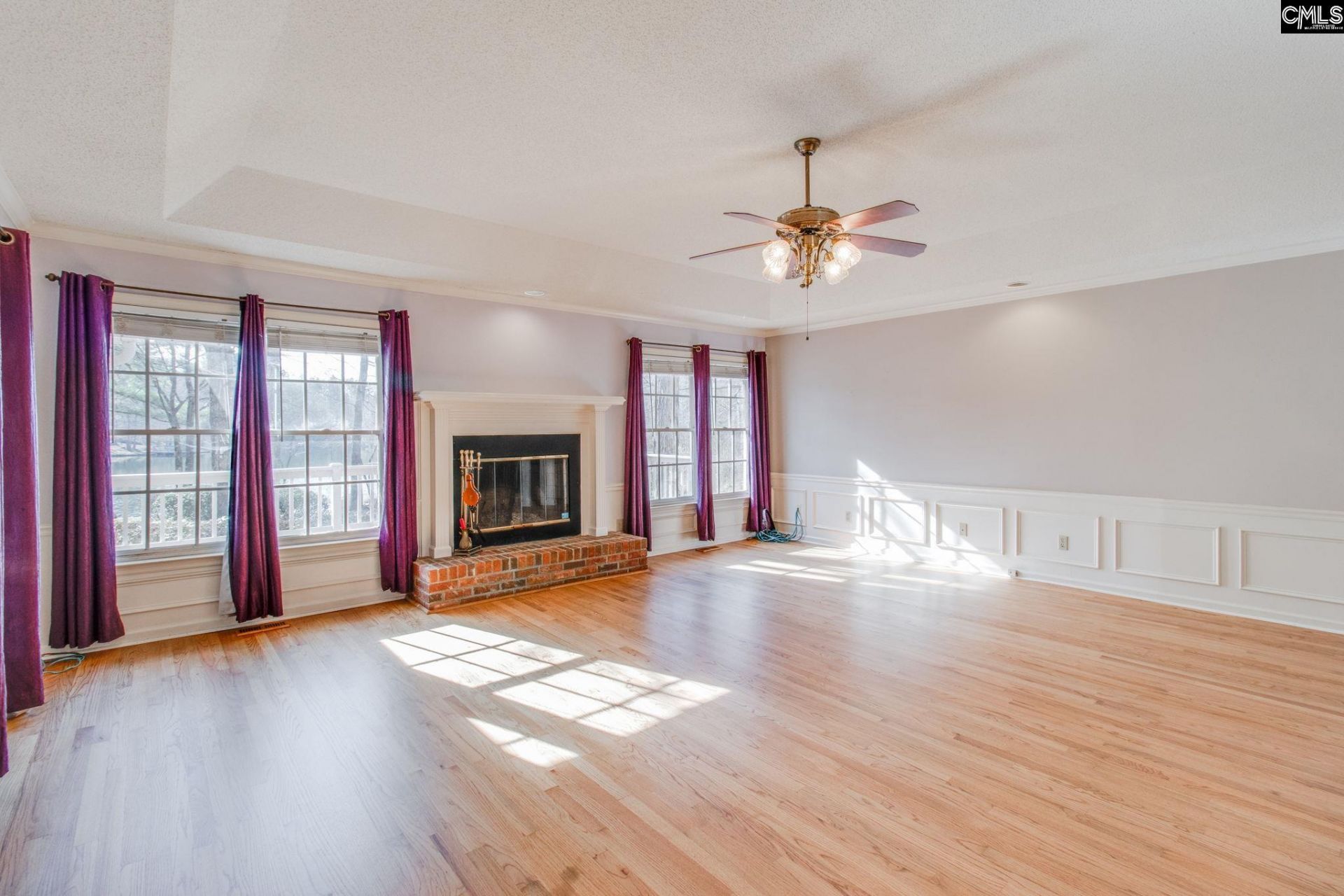 325 Derrick Lane Photo 51