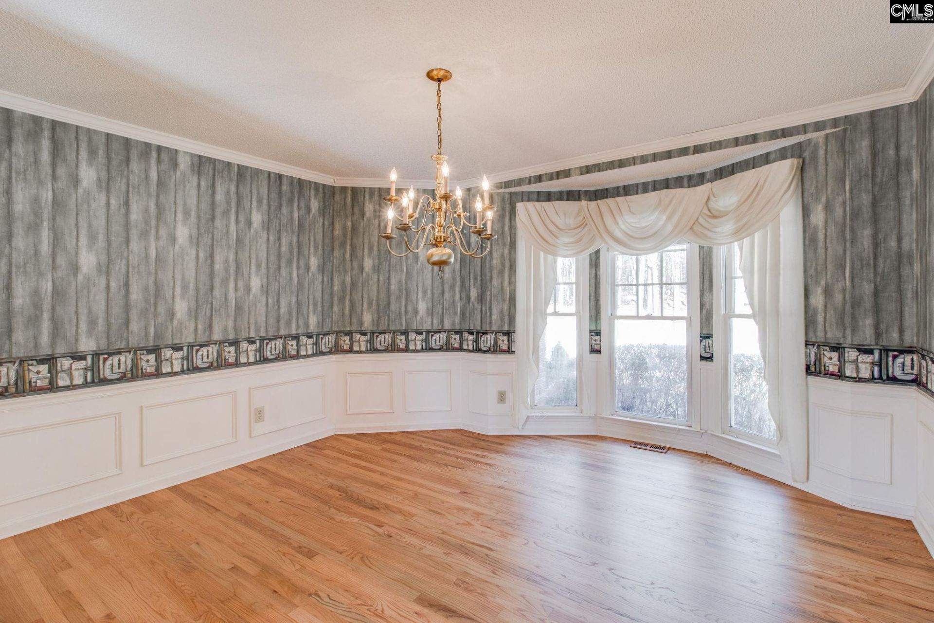 325 Derrick Lane Photo 52