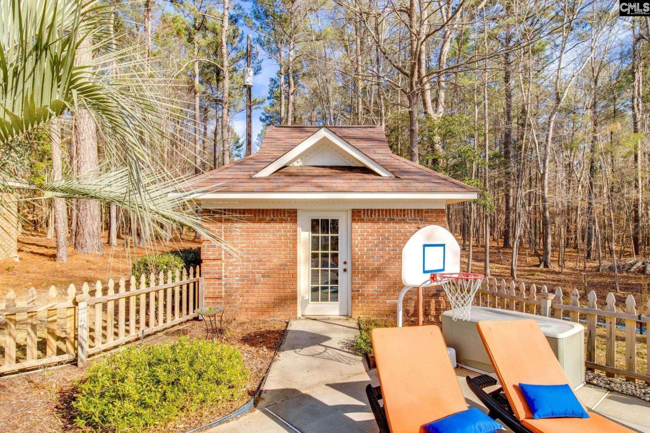 325 Derrick Lane  Photo 53