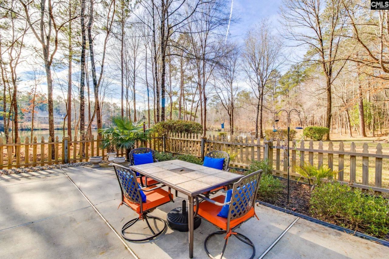 325 Derrick Lane  Photo 56