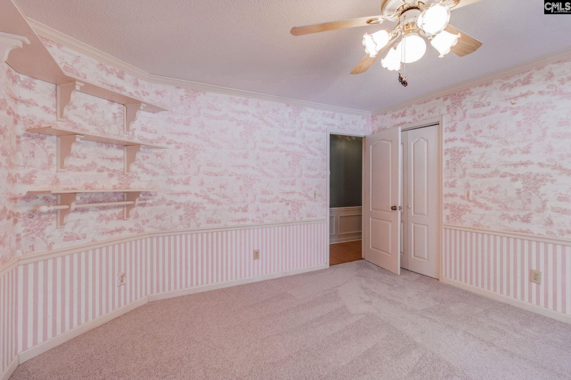 325 Derrick Lane Photo 71