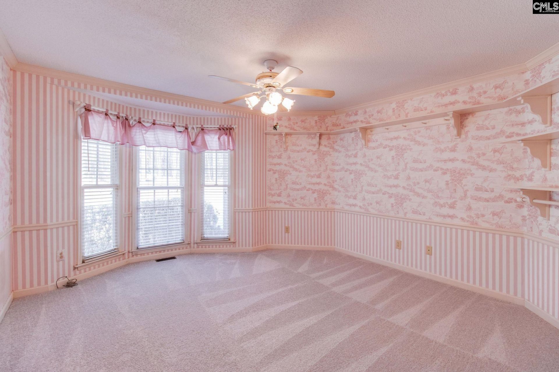 325 Derrick Lane Photo 72