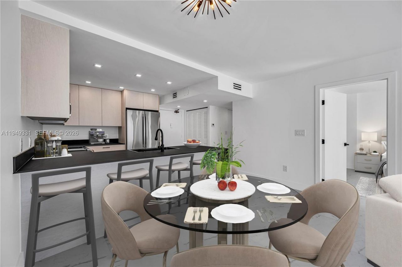 345 Ocean Dr, Unit 508, Miami Beach, FL 33139 Photo