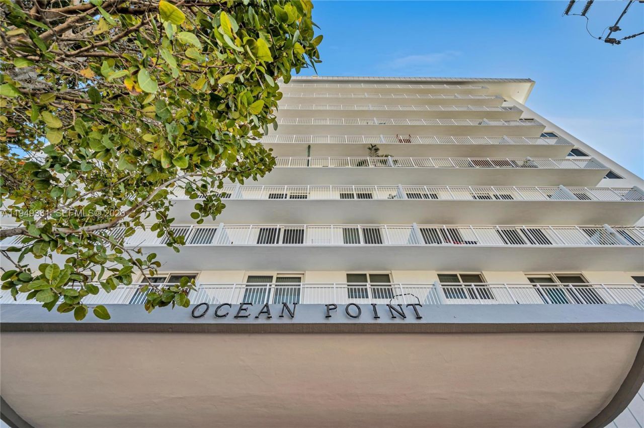 345 Ocean Dr, Unit 508, Miami Beach, FL 33139 Photo