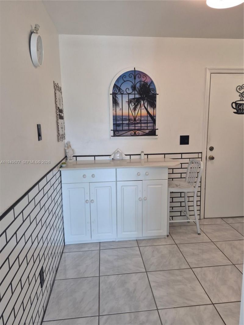 4751 NW 21st St, Unit 407, Lauderhill, FL 33313 Photo