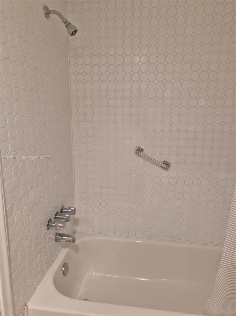 4751 NW 21st St, Unit 407, Lauderhill, FL 33313 Photo