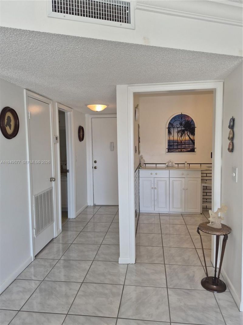 4751 NW 21st St, Unit 407, Lauderhill, FL 33313 Photo