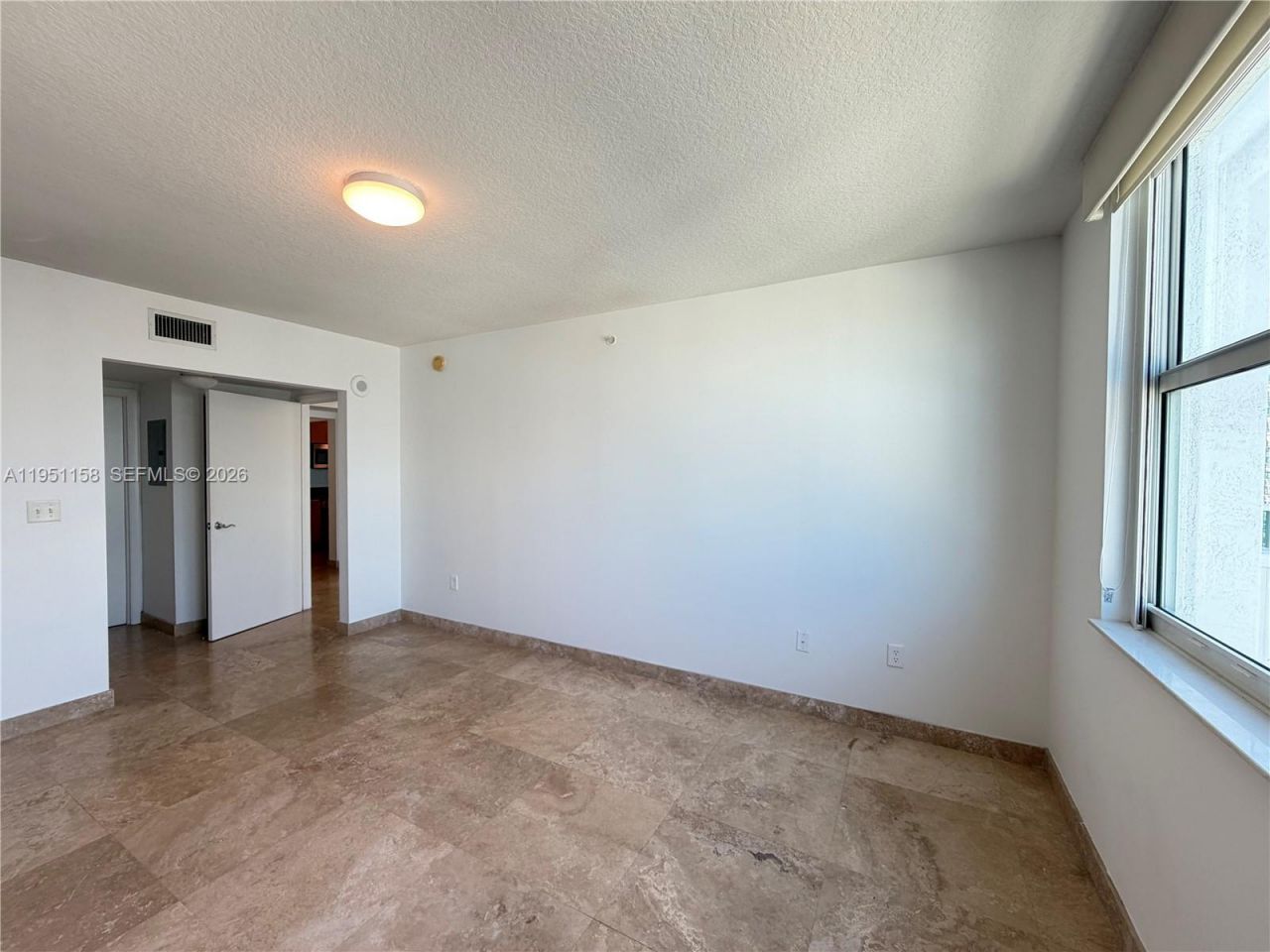 31 SE 5th St, Unit 3009, Miami, FL 33131 Photo