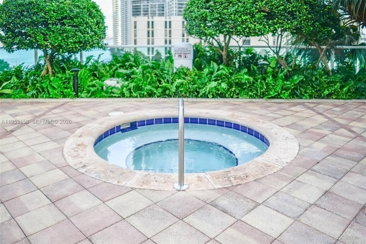 31 SE 5th St, Unit 3009, Miami, FL 33131 Photo