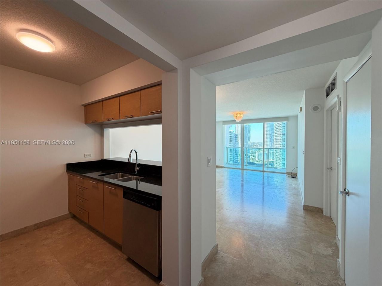 31 SE 5th St, Unit 3009, Miami, FL 33131 Photo